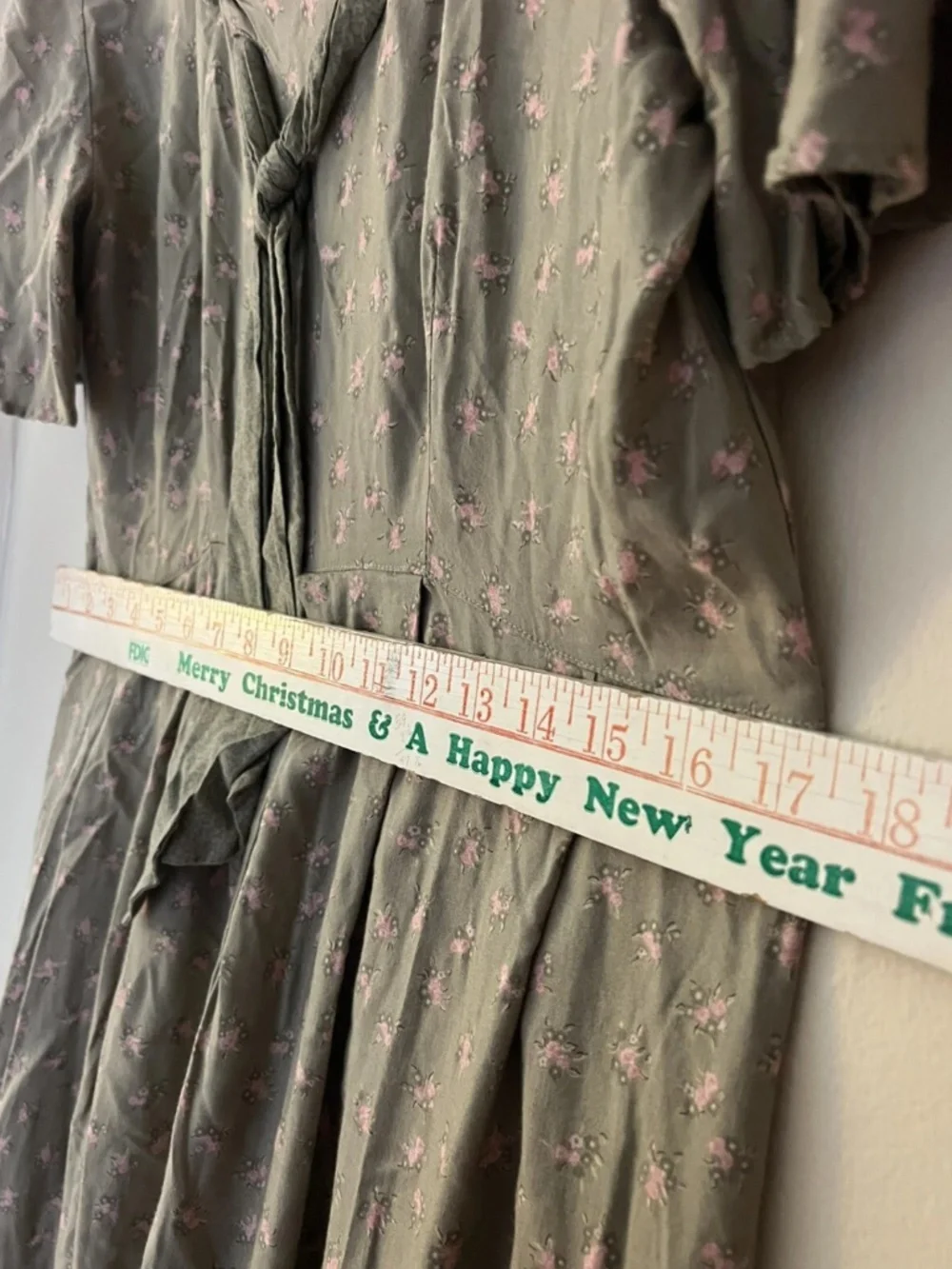 Vintage 90s Sage Green Floral Dress - Picture 5 of 5